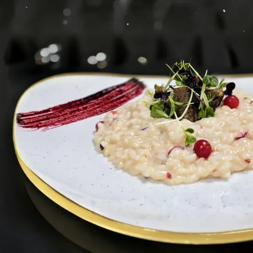 Cremiges Risotto mit Roter Bete und feinen Kräutern
