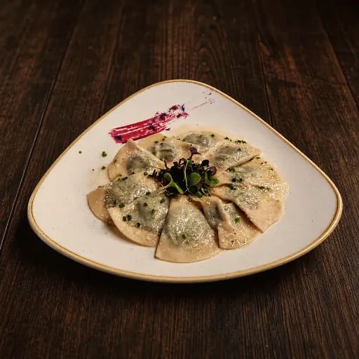 Cajinci, Ravioli mit Spinat und Ricotta